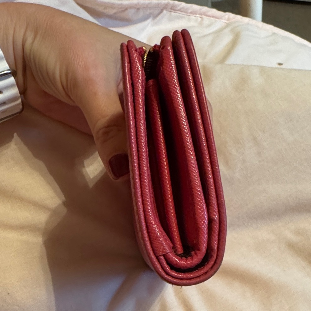 Pink Prada Saffiano Metal Oro Bi-fold - Picture 4 of 11